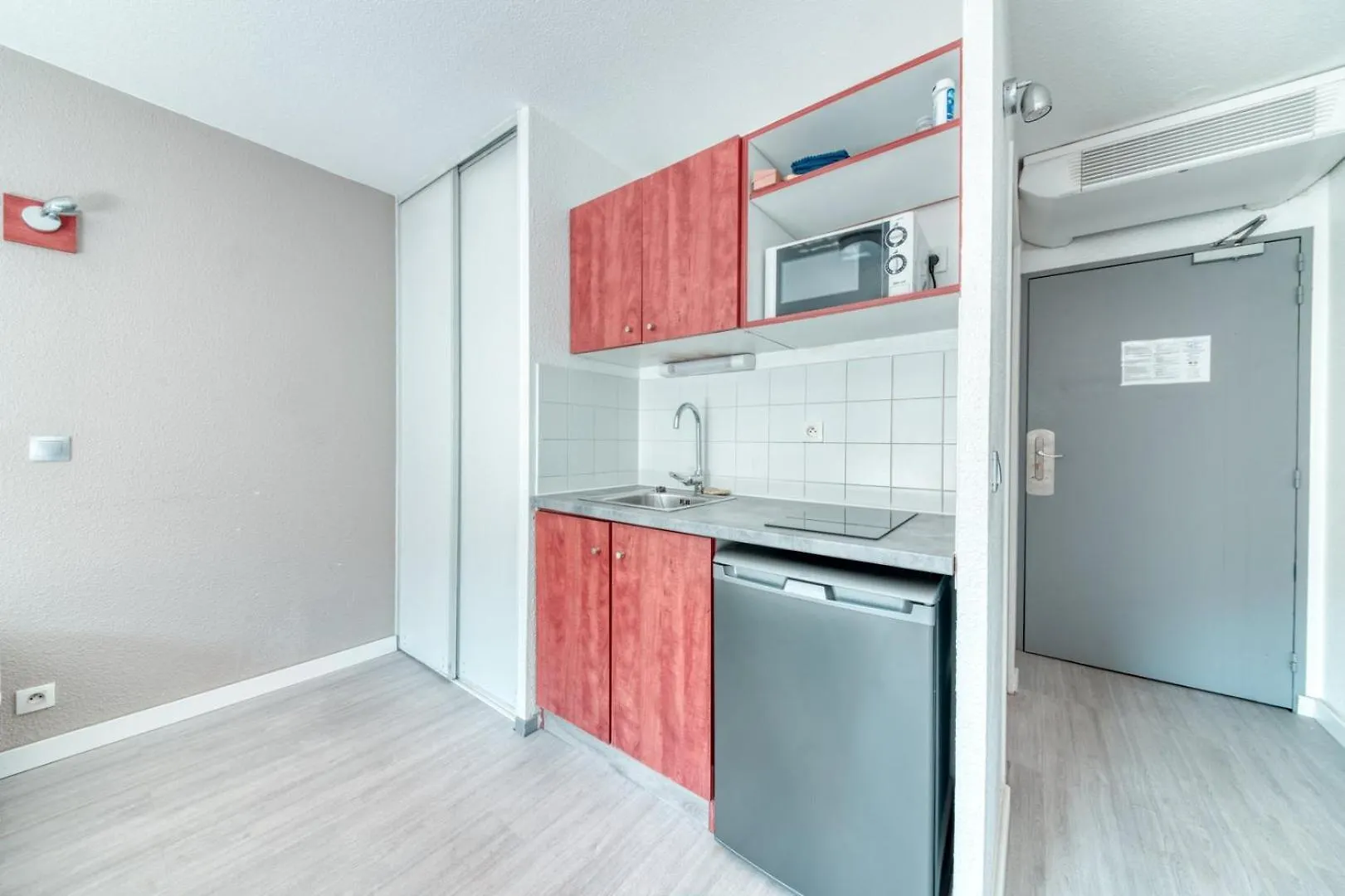 Apartment Studio Dans Residence Hoteliere Part-Dieu Lyon France