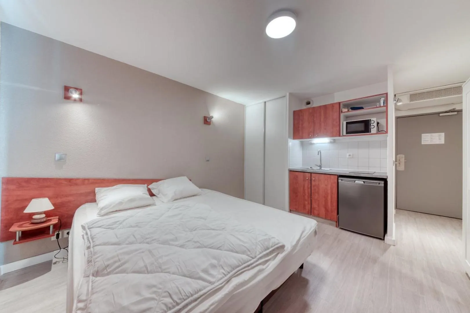 Studio Dans Residence Hoteliere Part-Dieu Lyon France